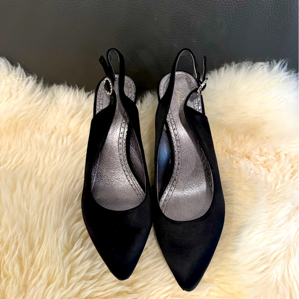 Black Satin Pump